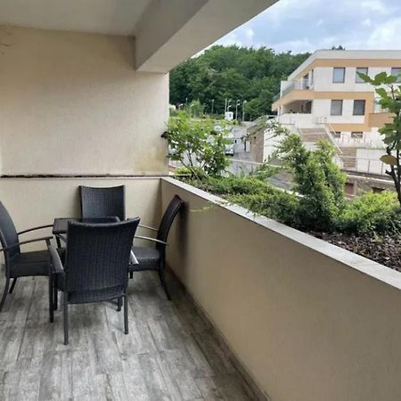 Londof Luxury Apartments - With A Panoramic View Over The City Brasov Exterior photo
